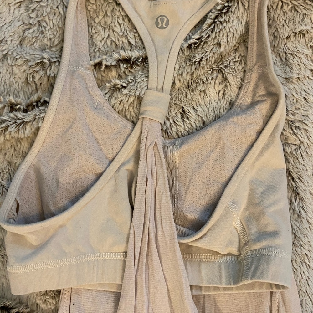 LULULEMON built-in bra tank - white size 4